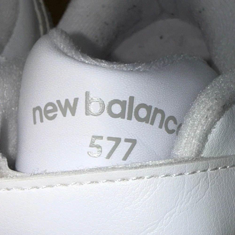 New Balance 577 White‎ Leather Hook and Loop Walking Shoes WW577VW Womens 9 D